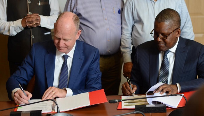 Dangote contracts Mammoet to provide heavy lifting & transport  solutions for refinery