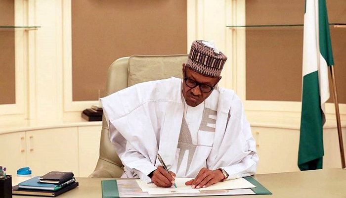 FG bans 50 high profile Nigerians from leaving the country