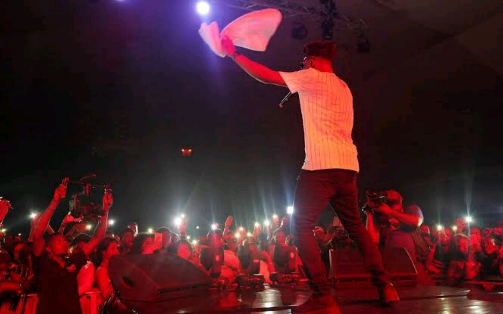 Nigerian musicians make over N1 billion in December EOYP 