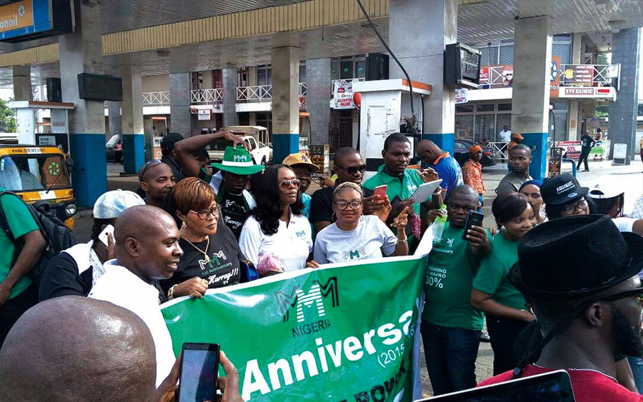 Nigerians are falling yet again for MMM as it makes a come back