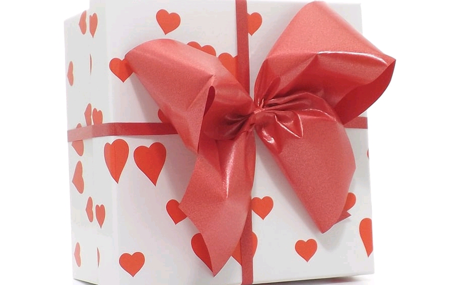 4 incredible financial gifts for your partner on Valentine’s Day