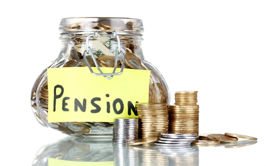 Pension fund administrators pile up cash in anticipation of withdrawals