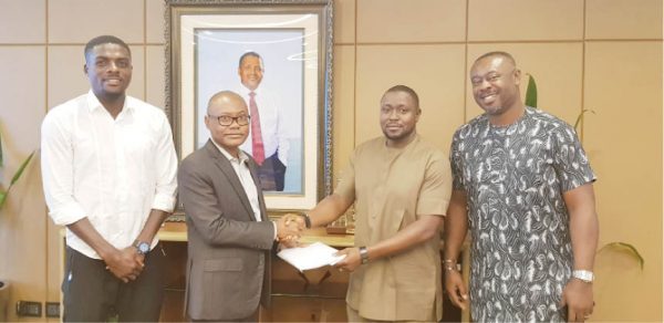 Billionaire Watch: Dangote fulfills $50,000 pledge to Super Eagles for AFCON heroic