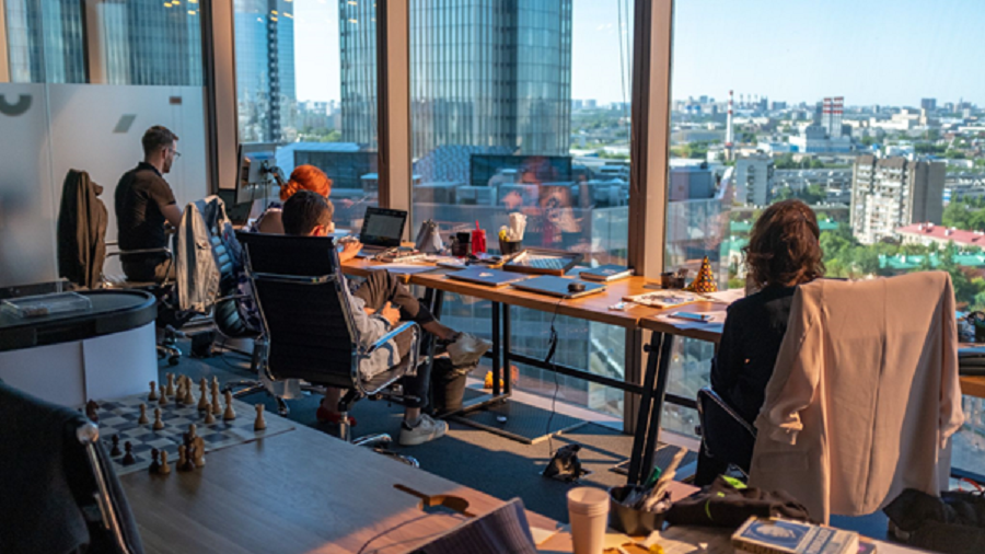 Benefits of adopting a Hybrid Work Model in the post-COVID business world