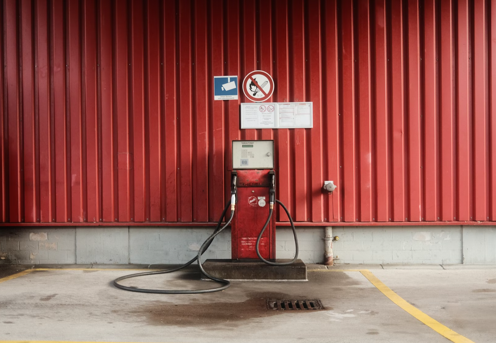 The coming diesel crisis: Store, hedge or switch.