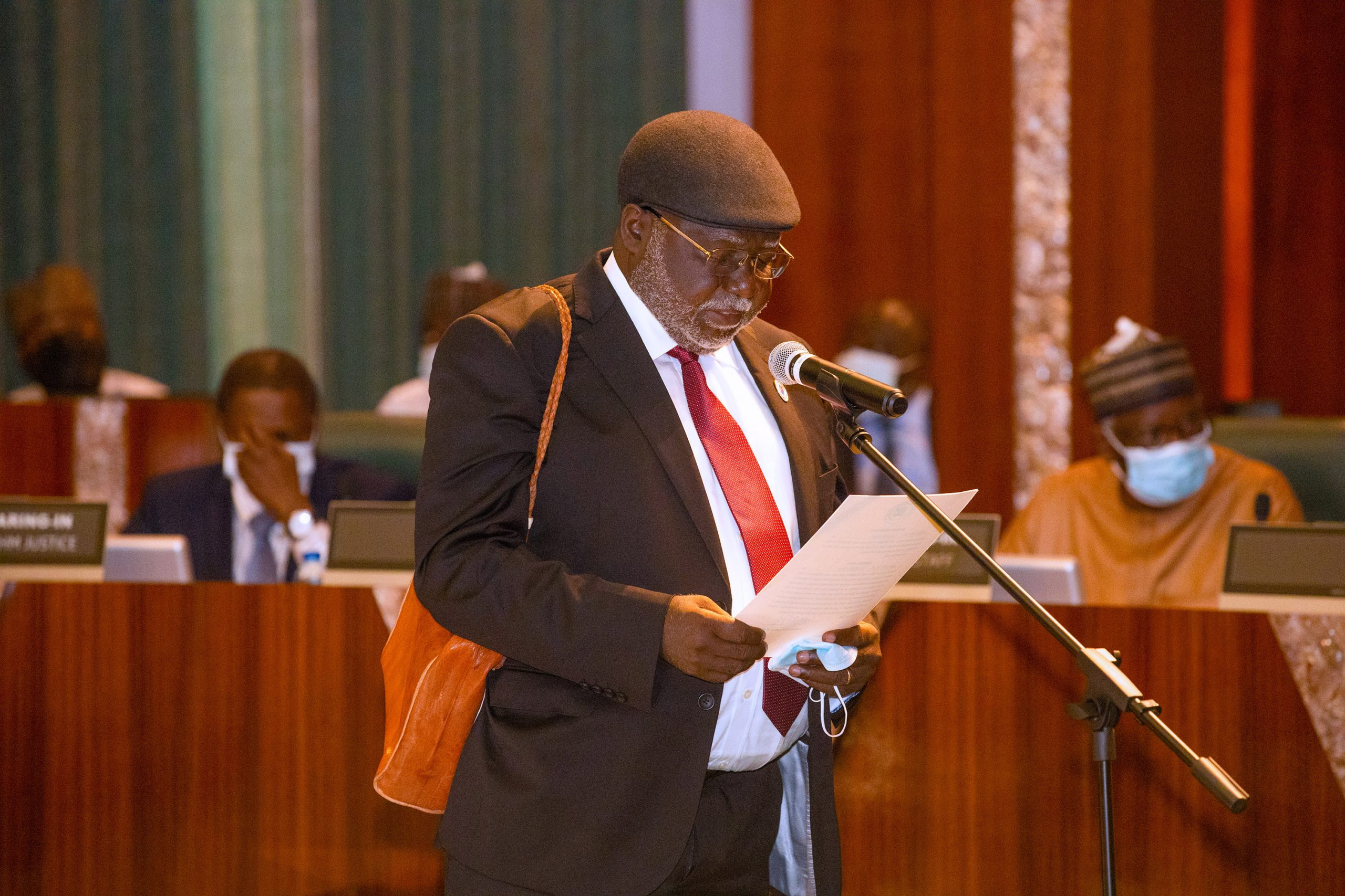 The Dark Side of Supreme Court’s Decision to Keep Old Naira Notes in Circulation