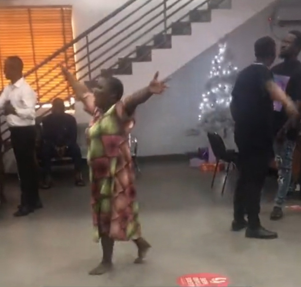Woman makes a scene in bank as N600k goes missing in her bank
