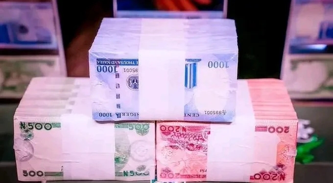 Naira Float: CBN clarifies, says float is “managed float” not completely free float