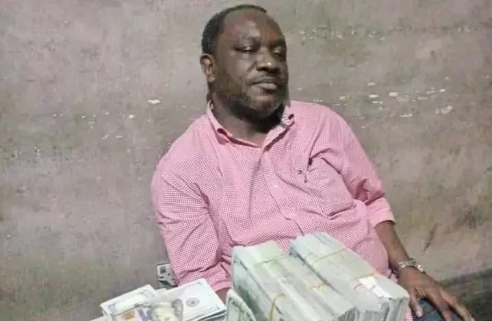 Nigerians react as Rivers PDP Reps member is arrested with $500,000 on presidential election eve