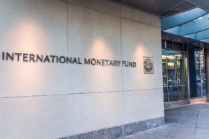 IMF urges governments around the world to cut deficits to curb inflation