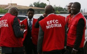 EFCC operatives raid Majesty Estate, Port Harcourt, arrest 37 suspected fraudsters 