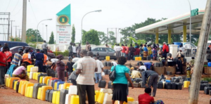 Fuel scarcity worsens in Lagos, Abuja despite NNPC denial of $6.8 billion debt to oil traders  