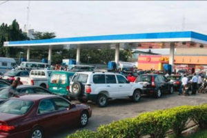Pump prices stay the same as fuel queues return in Abuja 
