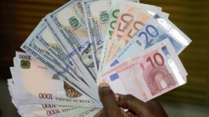 Official exchange crashes to one week low, now N1,234.49/$1