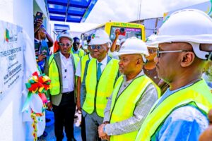 FG unveils 5.2 mmscfd of CNG plant in Lagos, plans six new stations nationwide