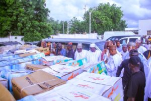 FG donates 100 trailers of rice, other food items to flood victims in Borno