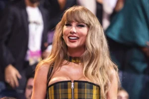 Taylor Swift surpasses Rihanna to become the richest female musician 