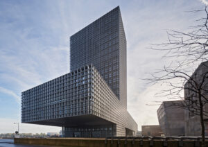University of Luxembourg opens 2025 scholarships for EU and non-EU students 