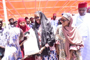 Dangote foundation approves N16 billion food intervention project for 1 million Nigerians nationwide 