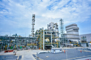 Dangote Fertilizer partners Firm to license and build 4 plants in Lekki