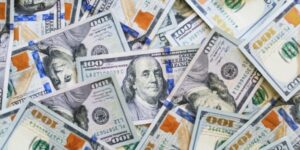 Forex traders cite election spending, FX pressures as reserves drop $850 million