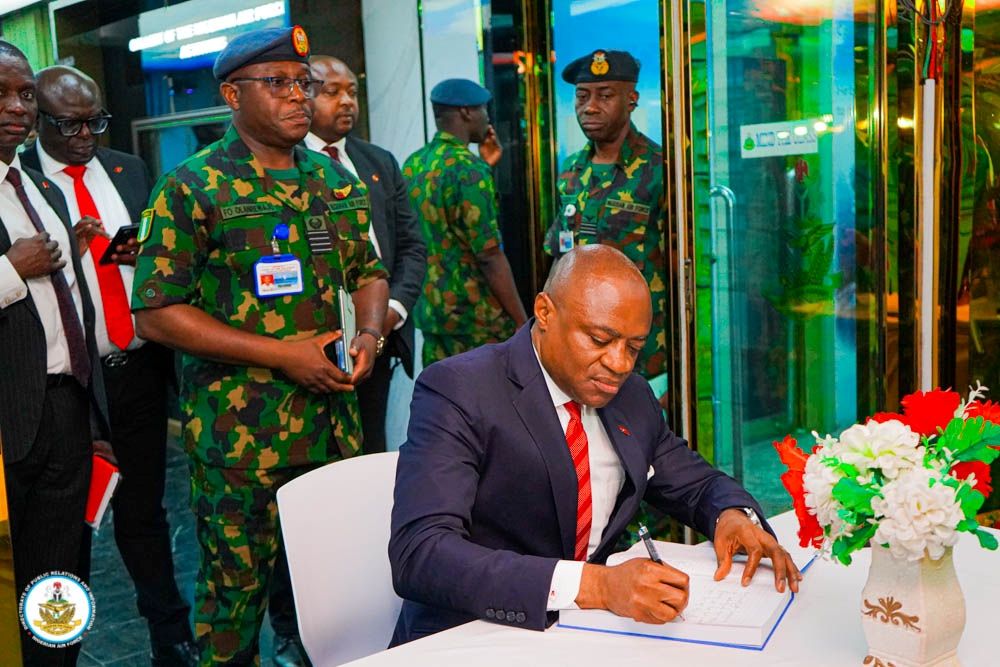 UBA présente ses condoléances à l'armée de l'air nigériane après le crash du NAF 931